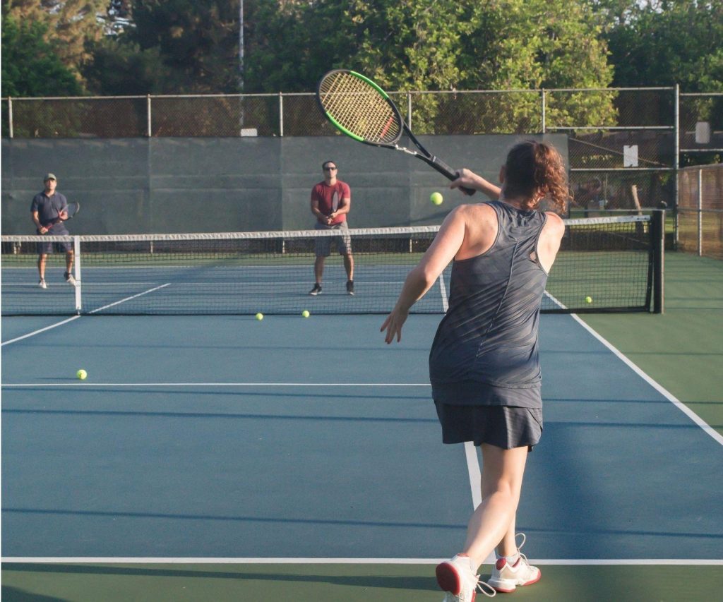 Wollongong Tennis Courts nearby Weerona Student Accommodation Wollongong